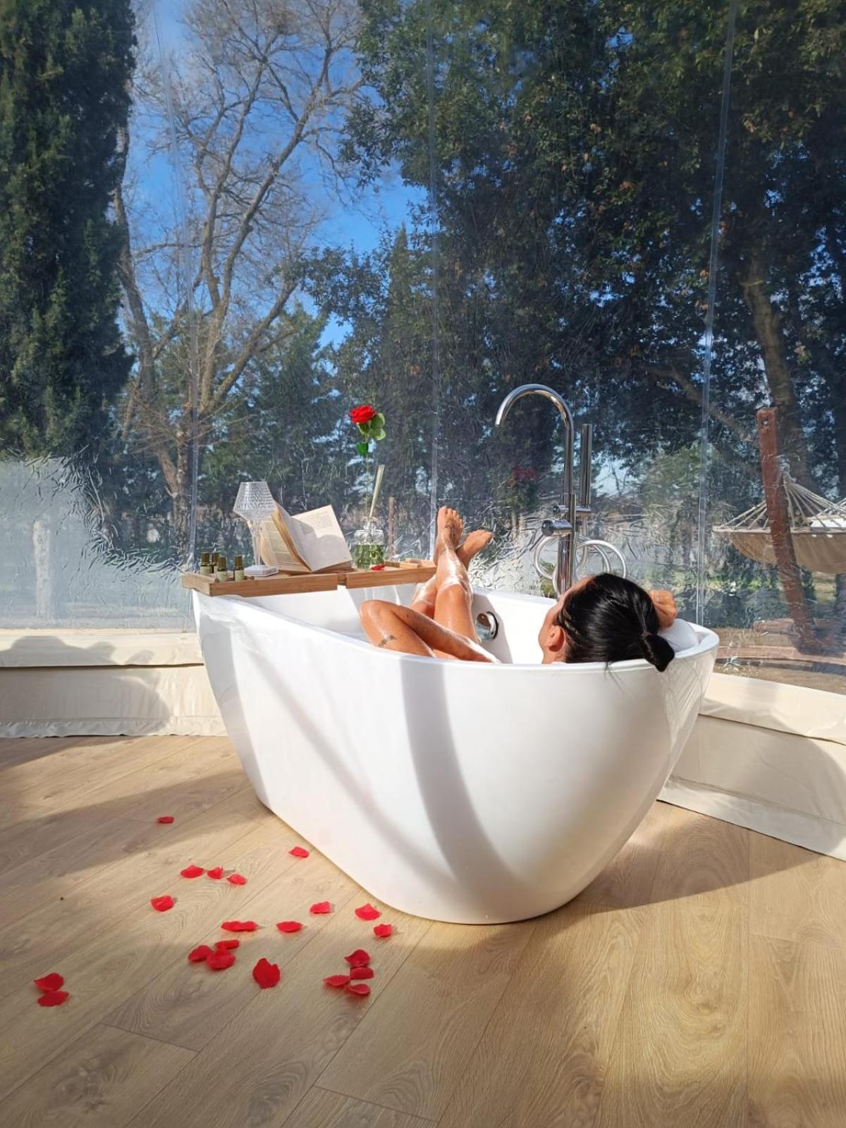 Bubble Room Puglia Villa Bautier Bubblenights Чериньола Экстерьер фото