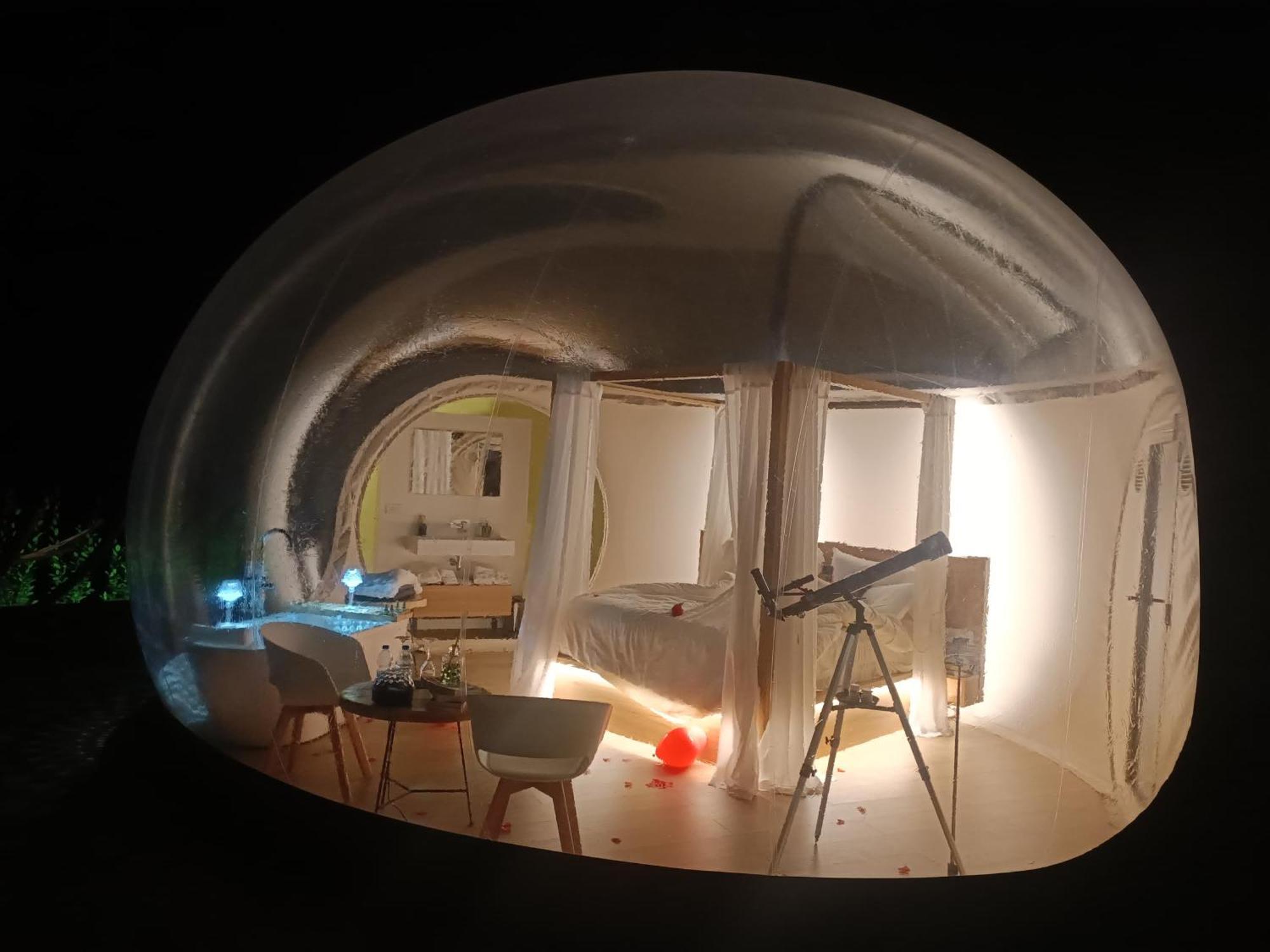 Bubble Room Puglia Villa Bautier Bubblenights Чериньола Экстерьер фото